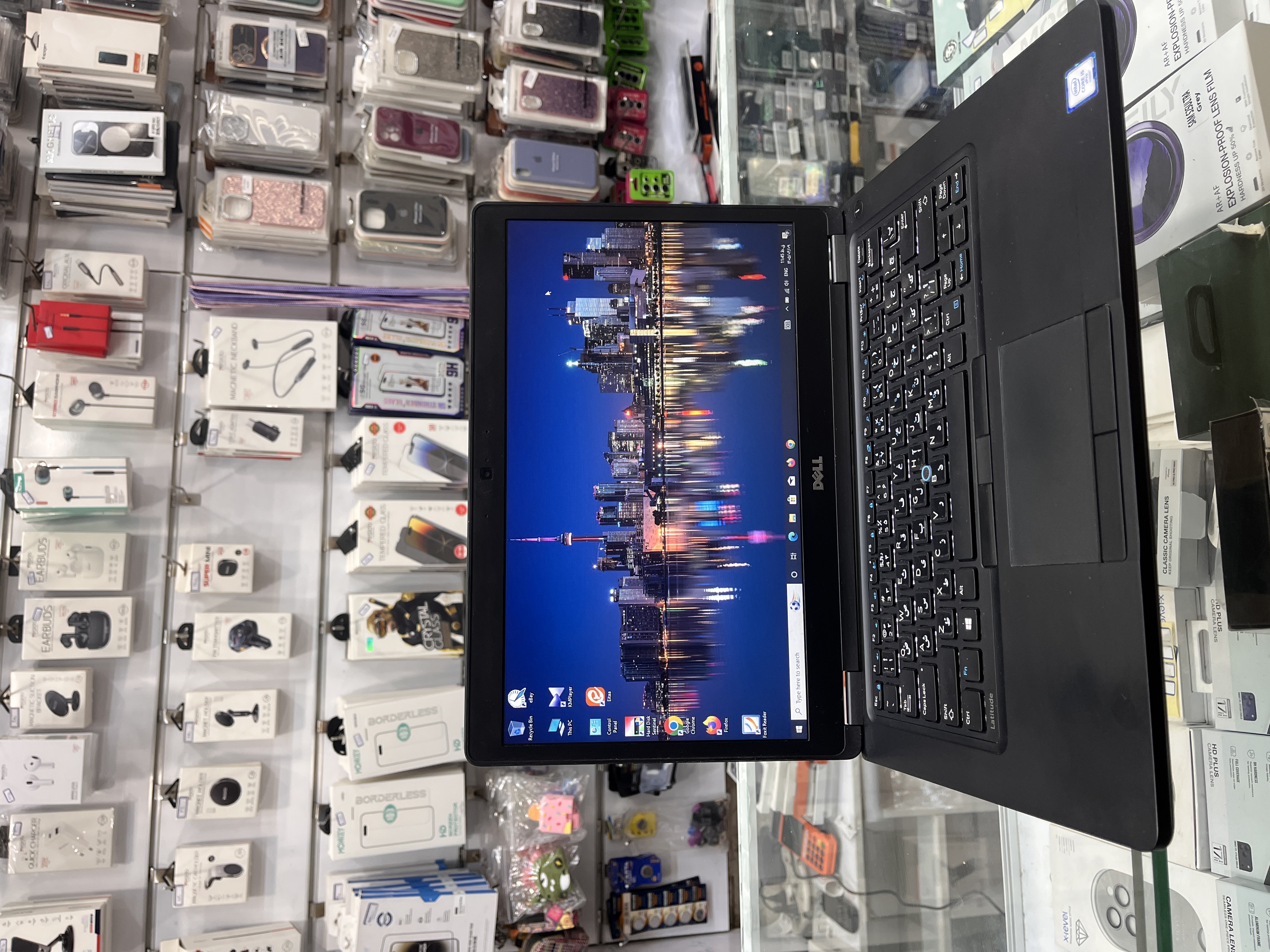 لپ تاپ دل Latitude 5480 پردازنده Core i5 ظرفیت ۲۵۶ گیگابایت SSD حافظه ۸ گیگابایت